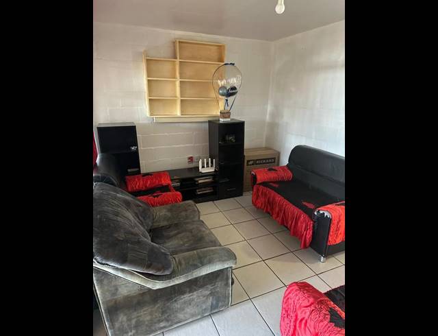 3 BEDROOM DUPLEX FOR SALE IN MANENBERG